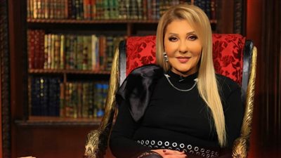 نادية الجندي : أنا اللى قدمت أحمد زكى وهوس النجومية حرمني من الإنجاب بعد هشام