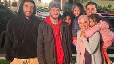 بعد فترة من الغياب .. أول ظهور لـ عائلة حنان ترك خلال احتفالها بعيد ميلادها مع أولادها 