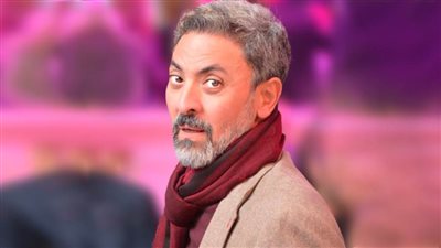 فتحى عبدالوهاب يناقش مشاكل الزواج من الأجانب في حكاية طبق الأصل من مسلسل ورا كل باب