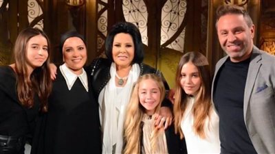 حازم إمام وزوجته لـ صاحبة السعادة : اتعرفنا بسبب حفل في ملجأ وجمهور الزمالك حضر فرحنا