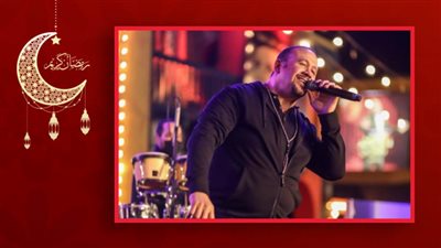 بالصور .. هشام عباس يعيد الجمهور إلى أجواء التسعينيات في حفل كايرو شو بـ التجمع الخامس