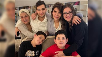 شام الذهبي تحتفل مع أصالة وأسرتها بعيد ميلاد شقيقها خالد على إنستجرام