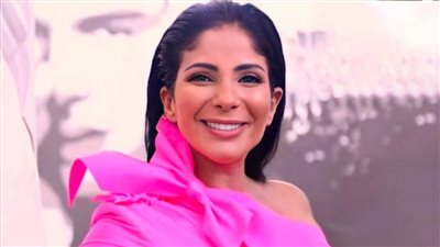 بعد نجاح مسلسل لعبة نيوتن .. مني زكي تبدأ تصوير فيلم القاهرة مكة في أغسطس القادم 