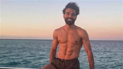 محمد صلاح يقطع إجازته في الجونة ويطير إلى دبي لتوقيع عقود إعلانية جديدة 