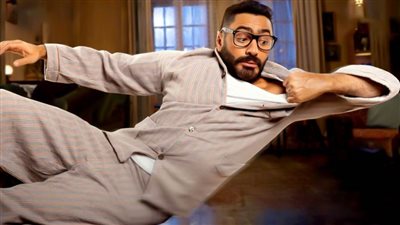 نفاد تذاكر فيلم مش أنا لتامر حسني في السعودية قبل عرضه بـ 3 أيام