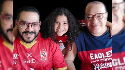 صلاح عبدالله الزمالكاوي لبس أحمر وبارك لـ الأهلي : والله من قلبي