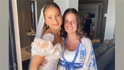 أول صورة .. نيللى كريم بفستان الزفاف قبل لحظات من عقد قرانها