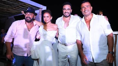 في مقدمتهم الهضبة وأحمد السقا .. كل النجوم في حفل زفاف نيللي كريم وهشام عاشور في هاسيندا وايت