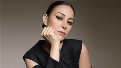 منة شلبى تتعاقد مع المنتج صادق الصباح على مسلسل جديد للعرض في رمضان 2022