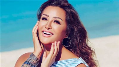 لطيفة : أغنية يحيا الشعب عبرت عن حالة التونسيين ولم أقدم أغاني سياسية طوال مشواري الفني