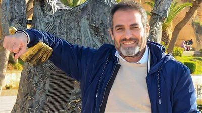 أحمد عبدالعزيز : أحيانا بقبل أحسن الأدوار الوحشة وبعملها من ورا ضهري لأني مضطر