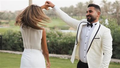 أحمد سعد عن زواجه من علياء بسيونى : دوّر على اللي يفرح قلبك .. والجمهور يرد : كل مرة بتقول كده وترجع تاخد طحالهم