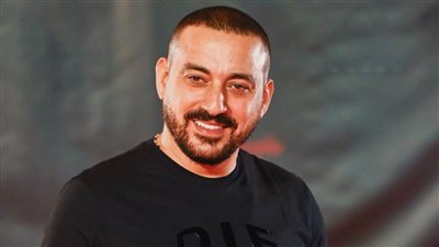 دياب : أحب أدوار الشر ولا أختار ما أغنيه مع نصر محروس