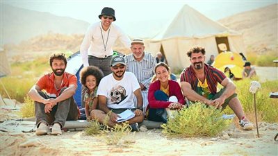 بيتر ميمي ينشر أول صورة من كواليس فيلم من أجل زيكو مع منة شلبي وكريم محمود عبدالعزيز