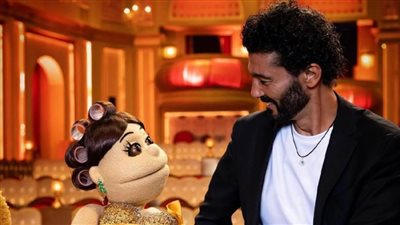 خالد النبوي : زوجتي معها password موبايلاتي ولا أهتم بشعري في حياتي العادية