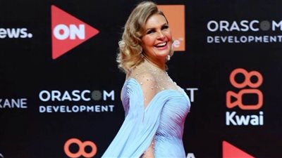 يسرا .. أيقونة مهرجان الجونة التي تستحق الاعتذار والتكريم