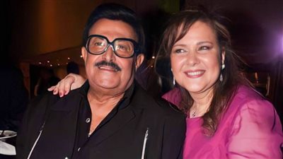 المعهد الكندي يكرم اسم دلال عبدالعزيز وسمير غانم ورامي رضوان يتسلم الجائزة 