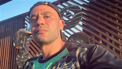 محمد إمام يجسد شخصية ميكانيكي في مسلسله الجديد تربو تأليف أحمد أبوزيد وإخراج شيرين عادل رمضان 2022