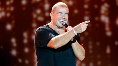 عمرو دياب يتألق في حفل إكسبو دبي 2020 وسط حضور جماهيري غير مسبوق  