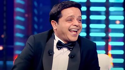 محمد هنيدي : طلبت 7 آلاف جنيه من والدي علشان أتجوز في أولى إعدادي 