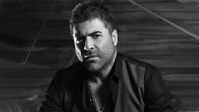 وائل كافوري فى أول حفل غنائى بعد نجاته من حادث السيارة المروع  : انكتب لى عمر جديد