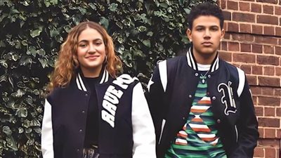 بعد إعلان نور الاعتماد على نفسها .. تفاصيل حياة توأم الهضبة فى عيد ميلادهما 