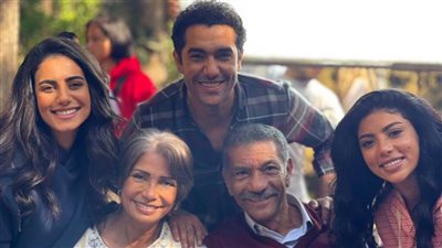 سوسن بدر تنشر صورة من كواليس تصوير أول مشهد فى مسلسل أبو العروسة 3