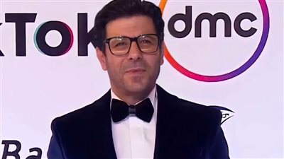 إياد نصار : كريم عبدالعزيز نجم يستحق التكريم وبقينا أصحاب بعد فيلم الفيل الأزرق 2