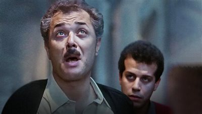 مفاجأة : عرايا وسط الزحام كان الاسم الأول لفيلم الكيت كات بطولة محمود عبدالعزيز