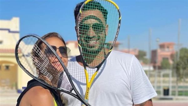 نيللى كريم وهشام