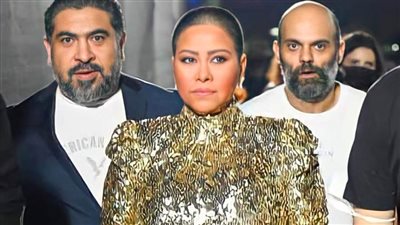 شيرين عبدالوهاب بعد حلق شعرها زيرو : أتمنى تقبلوني كده