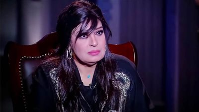 فيفي عبده : بشتري ملابس أي شخصية بقدمها خوفًا من أعمال السحر وأنا عبء على بنتي