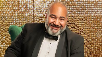 رجل أعمال ومحامي ودكتور وإخواني .. كم بيومي فؤاد في رمضان 2022 ؟