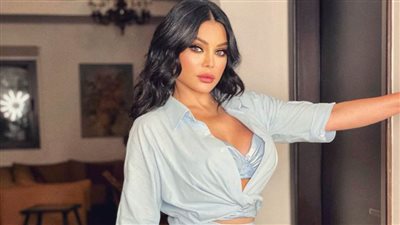 القصة الكاملة لفيلم من فوق برج إيفل بطولة هيفاء وهبي