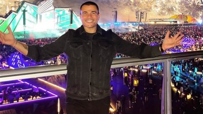 عمرو دياب يحيي حفلا ضخما بـ ختام مهرجان ميدل بيست بحضور كامل العدد 