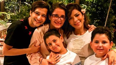 أصالة وأولادها ينتهون من تصوير حلقة خاصة مع مني الشاذلي والعرض قريبًا