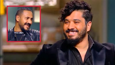 مصطفى حجاج : عندي موهبة التلحين والارتجال على المسرح وهاني محروس أعاد اكتشافي