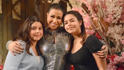 شيرين عبدالوهاب : مريم رسامة عظيمة وهنا عقلها أكبر من سنها ونفسها تبقى مشهورة