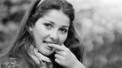 آثار الحكيم : اعتزلت الفن منذ 10 سنوات وبدأت التدبر بكتاب تفسير القرآن للأطفال