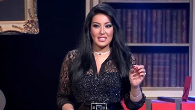 سمية الخشاب : التريند هو اللي بيجري ورايا وأقدم الأدوار الجريئة إذا كانت هادفة 