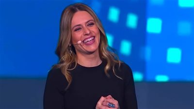 نجمة la casa de papel في افتتاح منتدى شباب العالم 2022 : أنتم مستقبل الكوكب