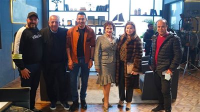 كامل أبو علي يزور لوكيشن تصوير مسلسله دايما عامر بطولة مصطفى شعبان 