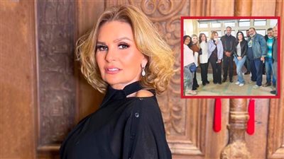 أول ظهور لـ يسرا بعد تعافيها من فيروس كورونا فى كواليس مسلسل يوتيرن