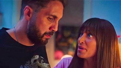 حامل اللقب لـ هشام ماجد ودينا الشربيني يتصدر شباك الإيرادات أمس بنصف مليون جنيه