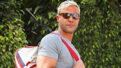 محمد إمام ينشر أحدث صورة من فيلم عمهم : بصور مشهد أكشن بقالى 3 أيام