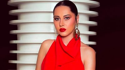 ياسمين رئيس فى أول تعليق بعد طلاقها : أشر الناس منزلة يوم القيامة يتقيه الناس مخافة لسانه 