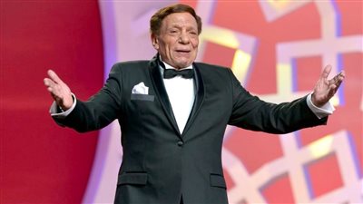 6 مرات خلال 6 أشهر .. عادل إمام يضرب الرقم القياسى في شائعات وفاته