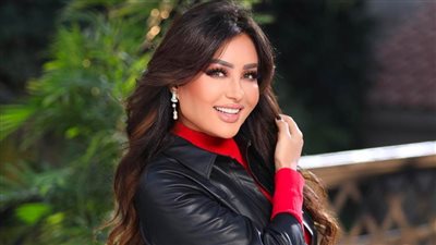 لطيفة : حصلت على 40 حقنة في طفولتي حتى أعيش ولا أنام دون السماع إلى القرآن الكريم