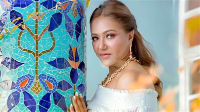 ليلى علوي تقدم مسلسل دنيا تانية في 30 حلقة رمضان 2022