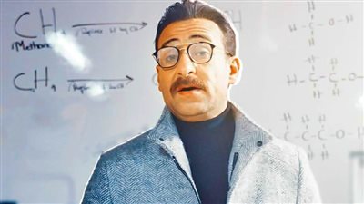 نضال الشافعي يجسد دور مدرس كيمياء في مسلسل دايمًا عامر مع مصطفي شعبان رمضان 2022